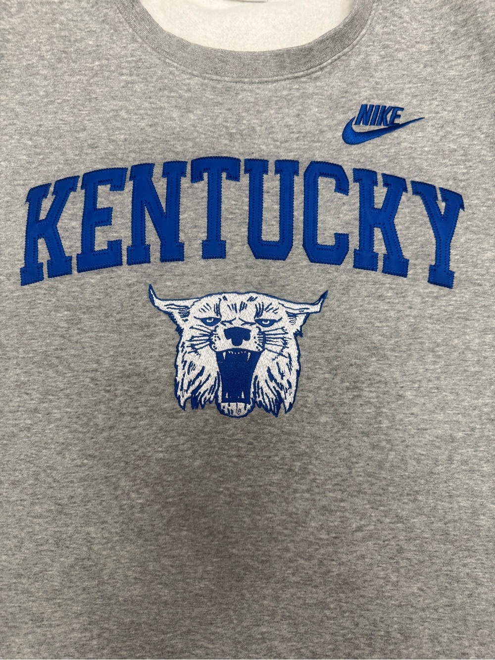 Nike Kentucky Wildcats Sweatshirt XXL Gray Embroidered UK NCAA Crewneck - Picture 4 of 11